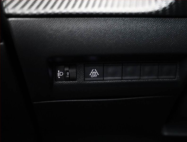 Peugeot 2008 (2021) 1.2 PureTech, ČR,1.maj - fotka 20 z 20