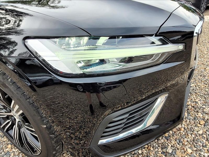 Volvo V60 2,0 T6 ,AWD,Inscription,kůže - fotka 46 z 50