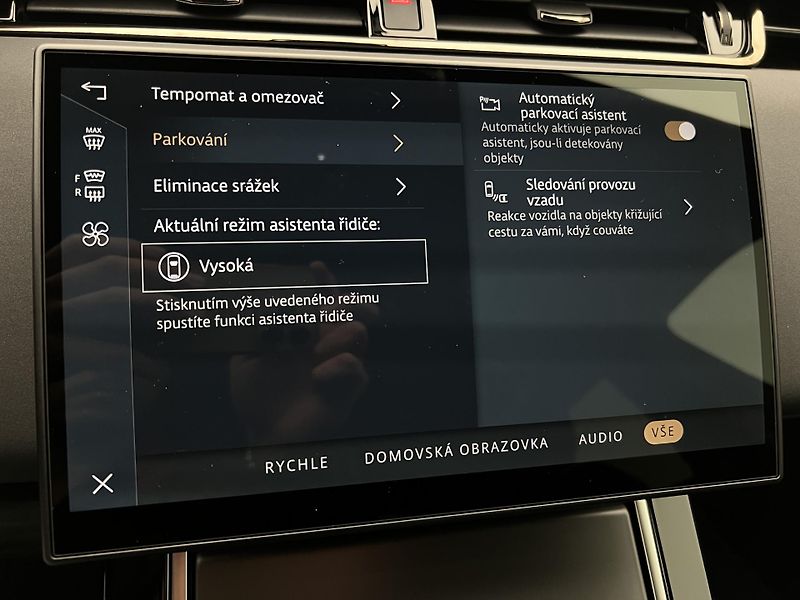 Land Rover Range Rover Evoque (2026) D165 S AWD Aut REZERVACE - fotka 38 z 44