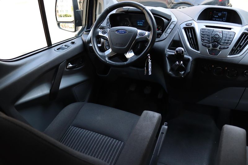 Ford Transit Custom 2.2TDCI 74kW 8 MÍST - fotka 39 z 50