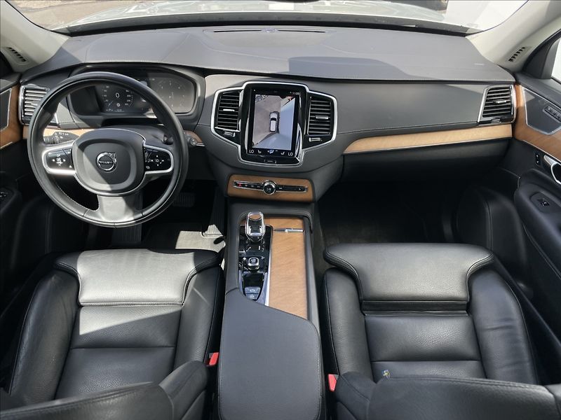 Volvo XC90 2,0 B5 AWD Inscription - fotka 6 z 22