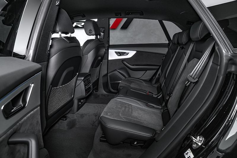 Audi Q8 50TDI S-line Matrix Vzduch - fotka 13 z 18