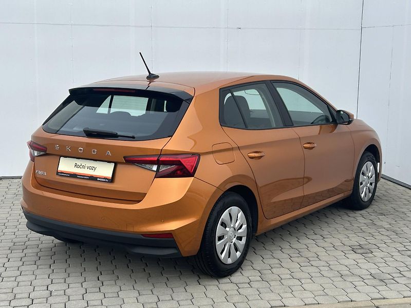 Škoda Fabia Selection 5MP 1,0MPI - fotka 2 z 23