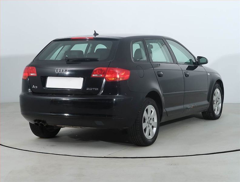 Audi A3 (2006) Comfort 2.0 TDI, po STK - fotka 5 z 17
