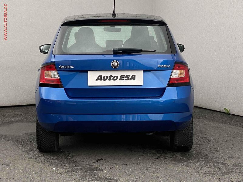 Škoda Fabia (2015) 1.2 TSi, Sport - fotka 5 z 16