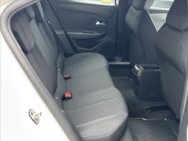 Opel Mokka 1,2 Turbo 136PS  Edition - fotka 19 z 54