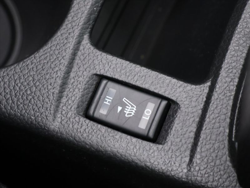 Nissan Qashqai 1,2 DIG-T Navi Panorama 1.Maj. - fotka 19 z 28