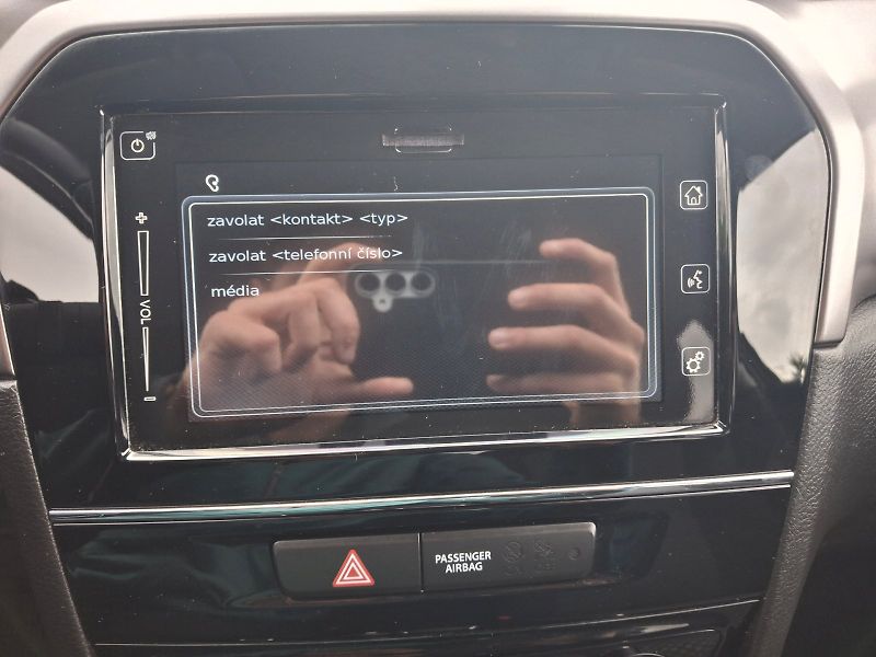 Suzuki Vitara (2024) Premium Hybrid Automat - fotka 24 z 35