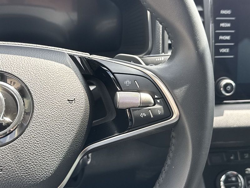 Škoda Karoq (2024) 1.5 TSI DSG Selection - fotka 22 z 33