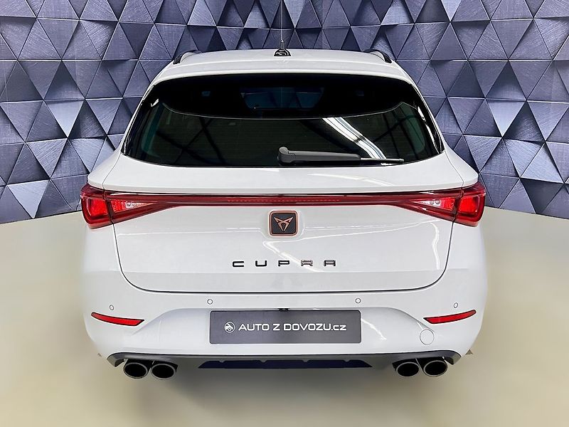 Cupra Leon 2.0TSI 228KW DSG 4WD, LED, ACC - fotka 6 z 37