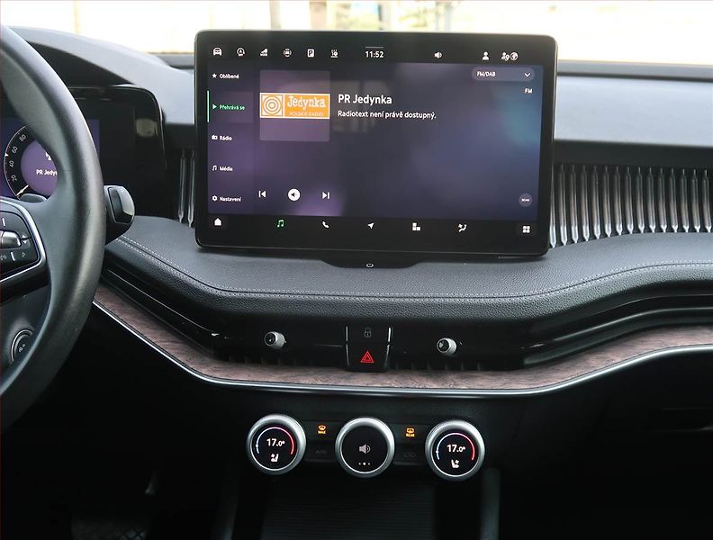 Škoda Superb (2024) 2.0 TSI - fotka 12 z 22