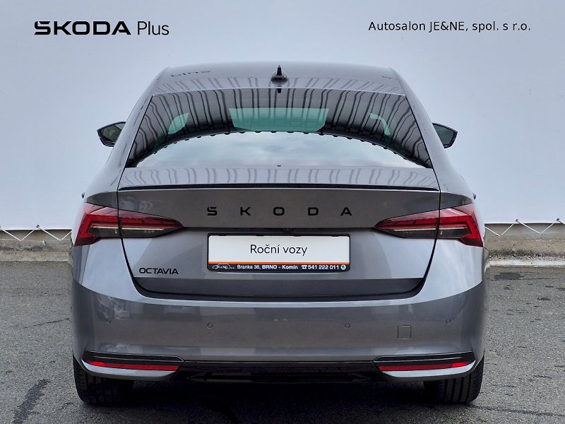Škoda Octavia (2025) Sportline 1.5 TSI 110kW MHEV D - fotka 9 z 30