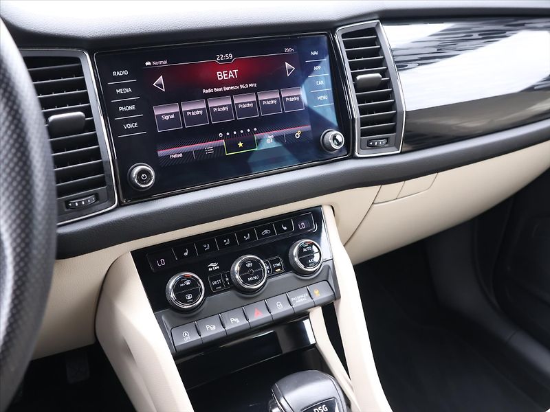 Škoda Kodiaq 2,0 TSI 4x4 DSG Style Plus DPH - fotka 18 z 29