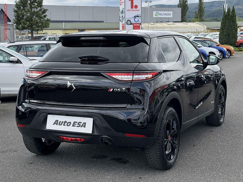 DS Automobiles DS3 Crossback (2023) 1.2 PT, 2.maj,ČR, AT - fotka 4 z 17