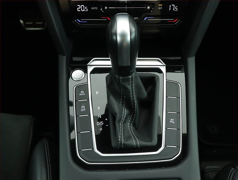 Volkswagen Arteon (2023) 2.0 TDI - fotka 13 z 18