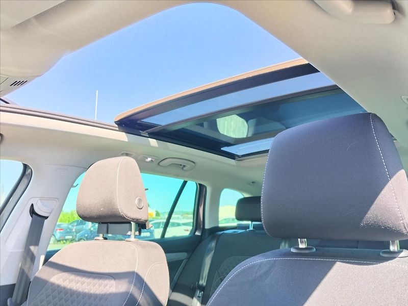 Škoda Superb 2.0TDI 110kW, DSG tažné - fotka 28 z 38