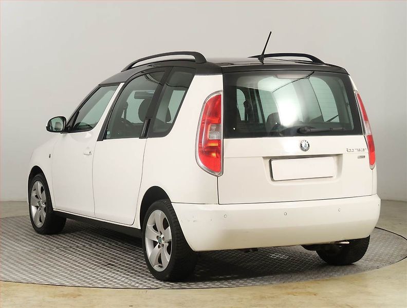 Škoda Roomster (2011) 1.6 TDI, po STK, jezdí dobře - fotka 4 z 17