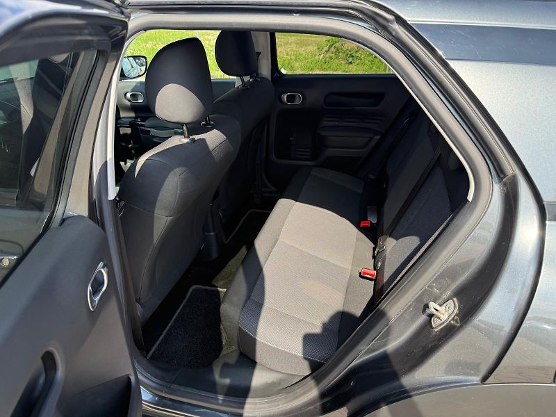 Citroën C4 Cactus 1.6 BlueHDi 73kW - fotka 24 z 27