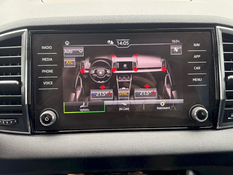 Škoda Karoq (2022) 1.5 TSI / 110 kW / AMBITION - fotka 8 z 30