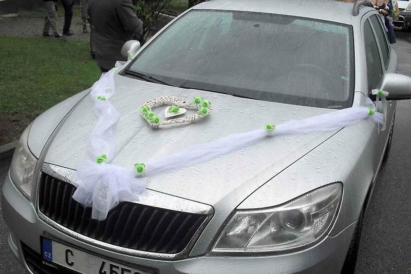 Svatba se konala 13.6.2020 a na auto nám posadili synovce Matyáše.