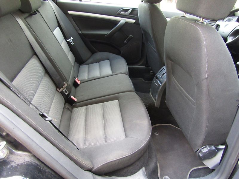 Škoda Octavia (2007) 1.9 TDI 77kW MOTOR BXE BEZ DPF - fotka 25 z 34