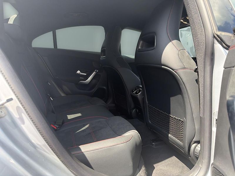 Mercedes-Benz CLA 200d kupé - fotka 14 z 17