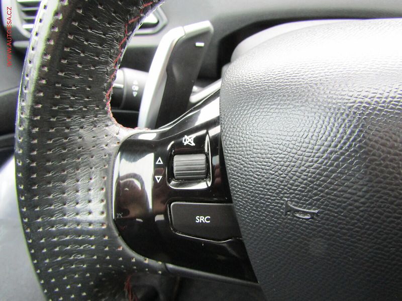 Peugeot 308 (2015) 2.0HDi GT, ČR, AT - fotka 13 z 21