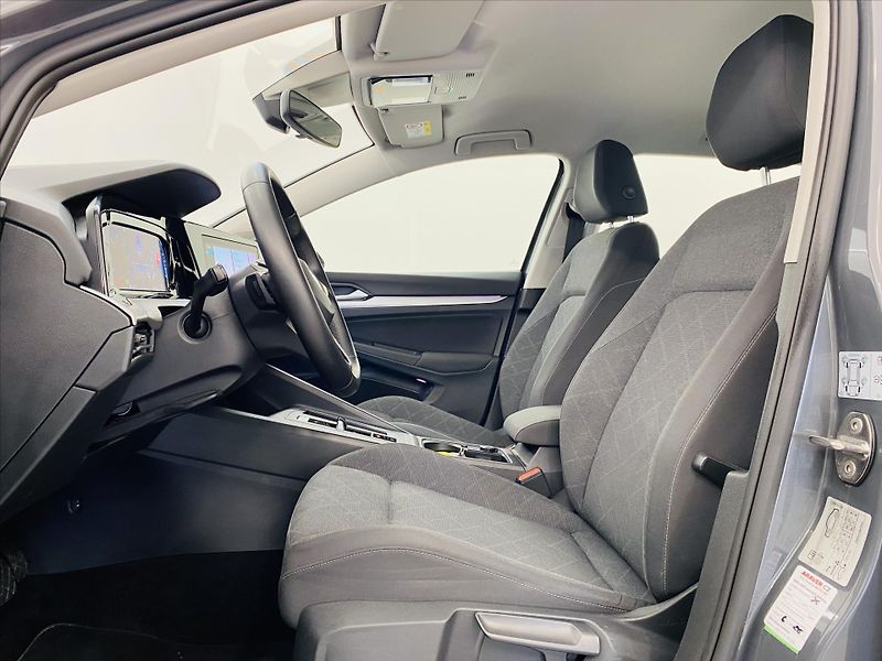 Volkswagen Golf 2,0 TDI DSG 85kW Life - fotka 5 z 25