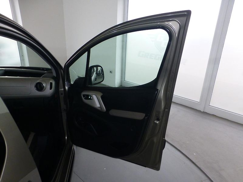 Citroën Berlingo (2018) 1,6i-88KW*KAMERA*ALU**PŮVOD ČR - fotka 15 z 22