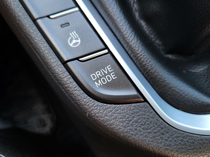 Hyundai i30 1.5 T-GDI 118kW SMART SW *ČR - fotka 27 z 48