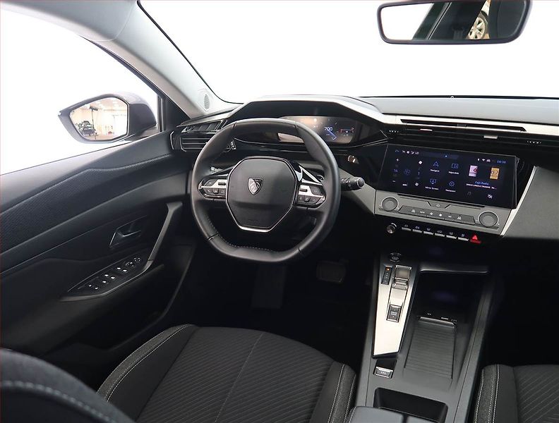 Peugeot 308 (2023) 1.2 PureTech, digi klima - fotka 7 z 26