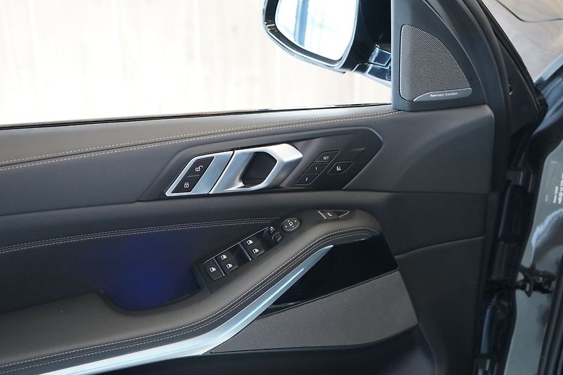 BMW X5 30d xDrive,Ventilace,Pano,H/K - fotka 25 z 48