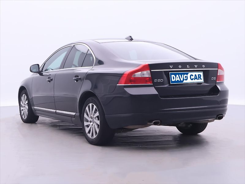 Volvo S80 2,4 D5 158kW DPH Aut. - fotka 5 z 31