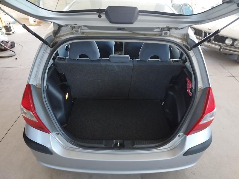 Honda Jazz (2004) 1,3i,61KW,AUTOMAT,KLIMA,ALU - fotka 10 z 26