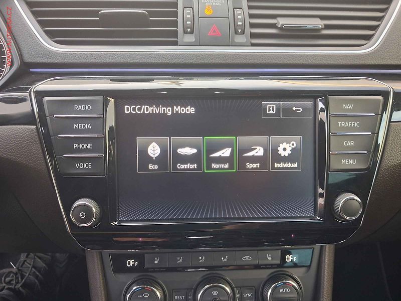 Škoda Superb (2016) 2.0TSI 4x4, ČR, DSG, navi - fotka 21 z 21
