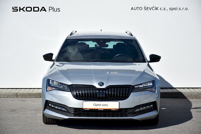 Škoda Superb (2023) Combi Sportline 1.5 TSI 110kW - fotka 4 z 35