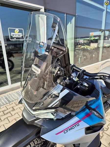 CFMOTO 800 MT (2026) X + doplňky za 1Kč - fotka 40 z 40