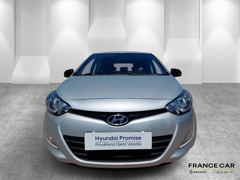 Hyundai i20 (2014) 1,25i 63 kW Family Go - fotka 2 z 24