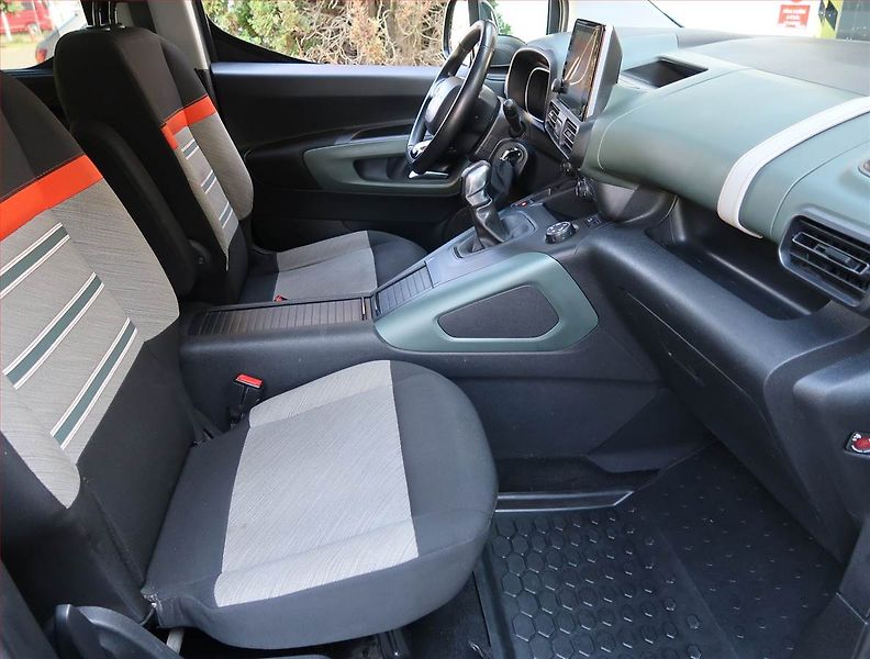 Citroën Berlingo (2020) Feel 1.5 BlueHDi, 5Míst, ČR - fotka 9 z 22