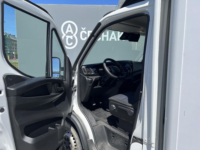 Iveco Daily (2022) Skříň*35S16*115kW*DPH - fotka 12 z 25