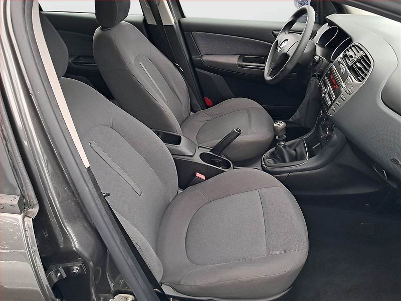 Fiat Bravo (2008) 1.4 T-Jet, v dobrém stavu - fotka 9 z 15