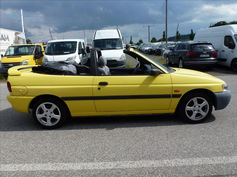 Ford Escort 1,6 16V El.střecha,klimatizace - fotka 7 z 41