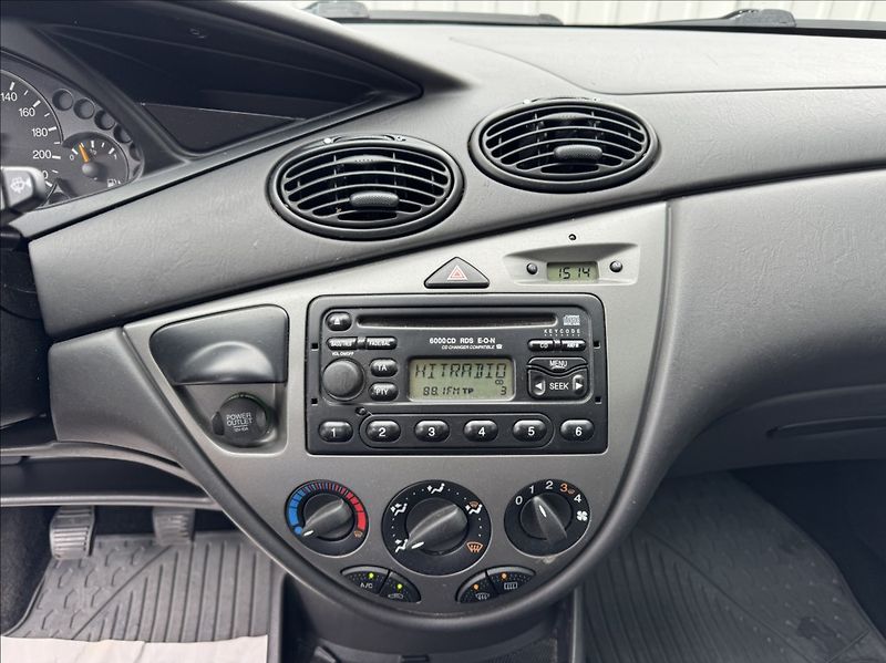 Ford Focus 1,6 i 16V 74kW 1.maj. původ ČR - fotka 31 z 45