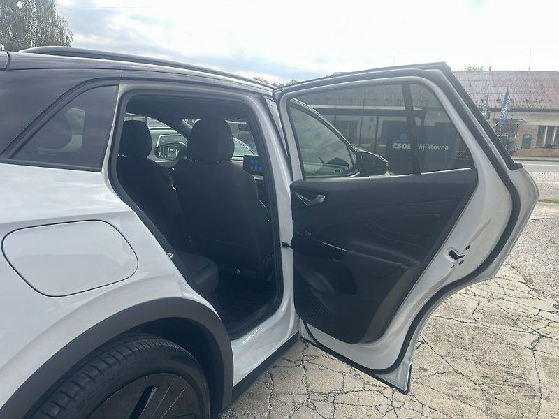 Volkswagen ID.4 VW GTX 220kW 4x4 - fotka 21 z 28