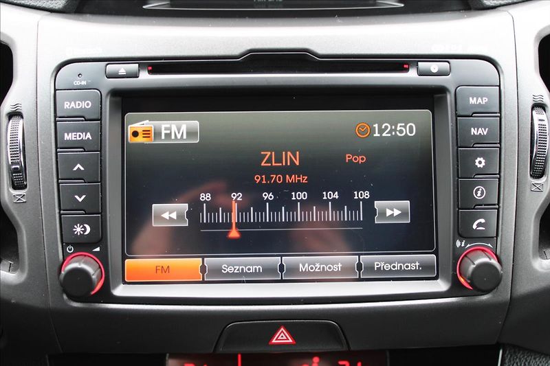 Kia Sportage 2,0 CRDi  ČR,A/T,4x4,EXCLUSIVE - fotka 11 z 35