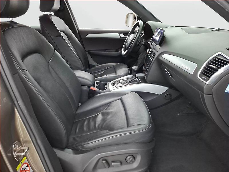Audi Q5 (2009) 3.0 TDI, 4X4, Automat, Navi - fotka 9 z 22
