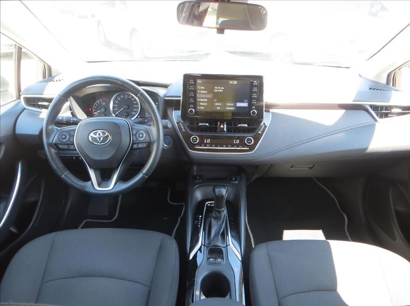 Toyota Corolla 1,8 Hybrid Active e-CVT ČR - fotka 27 z 27