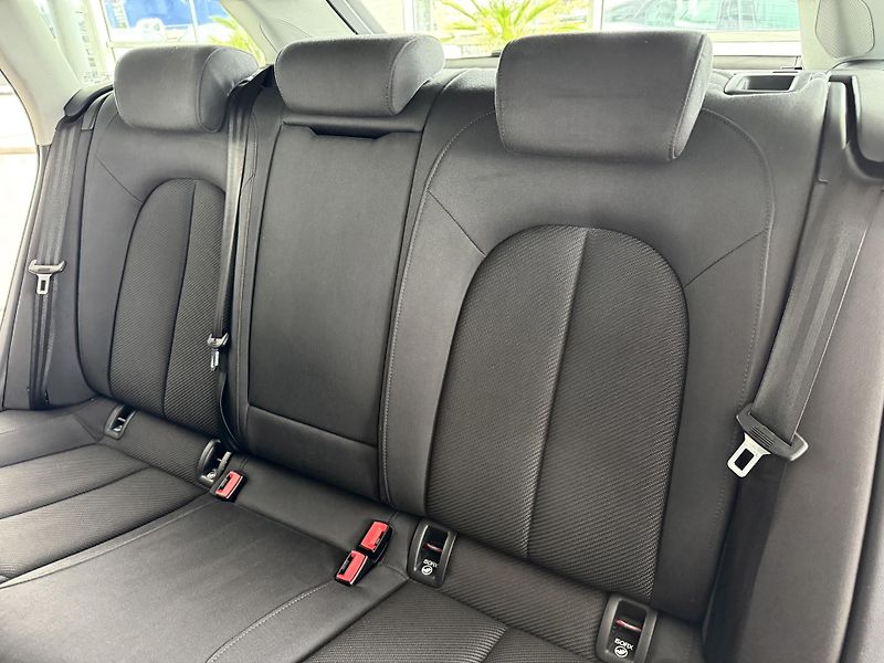 Audi A6 3,0TDI Q*180kW*NočníVidění*HUD - fotka 16 z 39