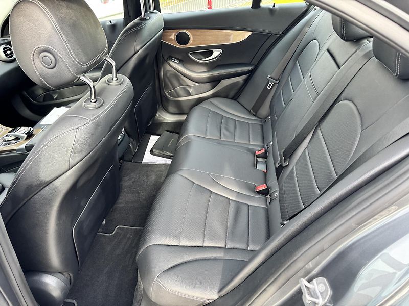 Mercedes-Benz Třídy C (2017) 180 115kW Exclusive  - fotka 15 z 28
