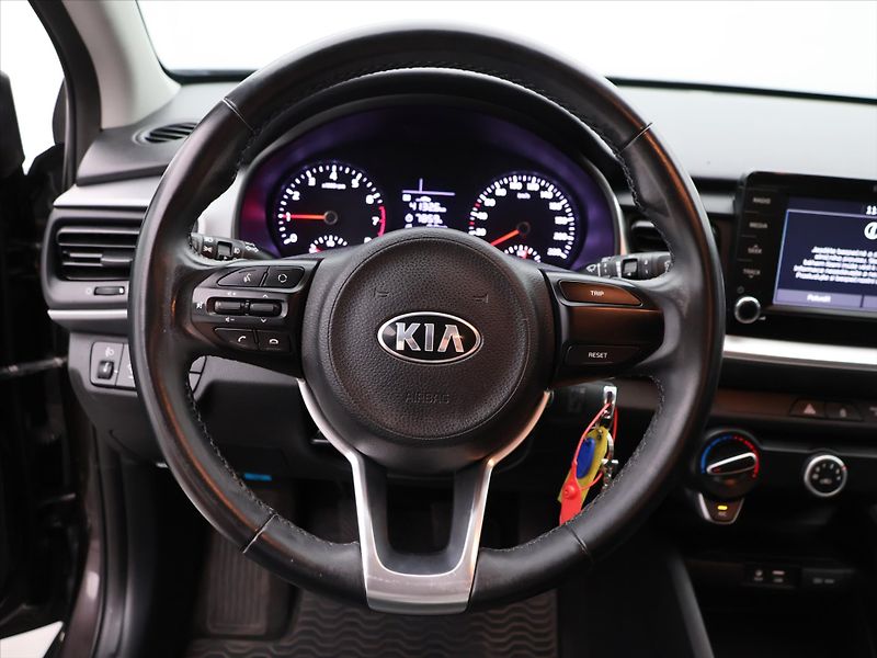 Kia Stonic 1,3 CVVT 61kW CZ Comfort - fotka 17 z 33